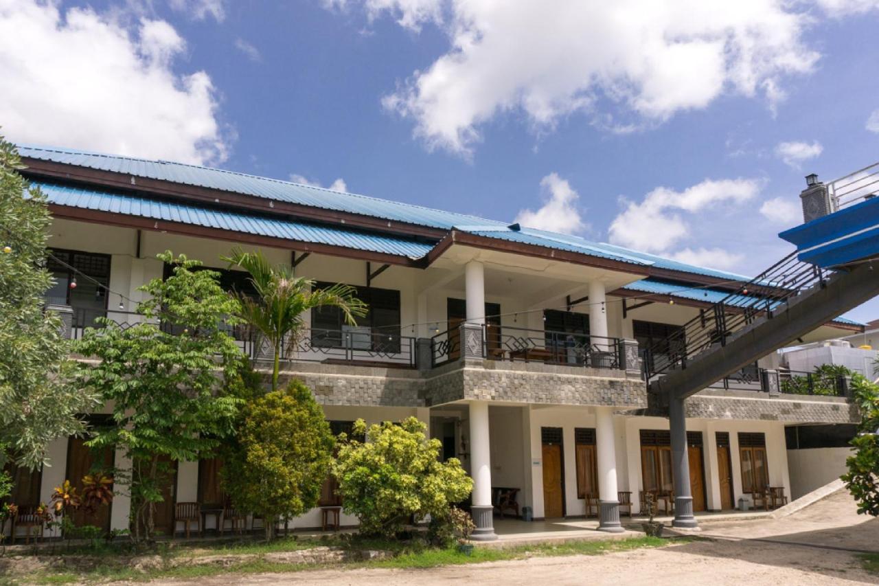 Hotel Reddoorz @ Tambolaka Sumba Lokokaki Exterior foto
