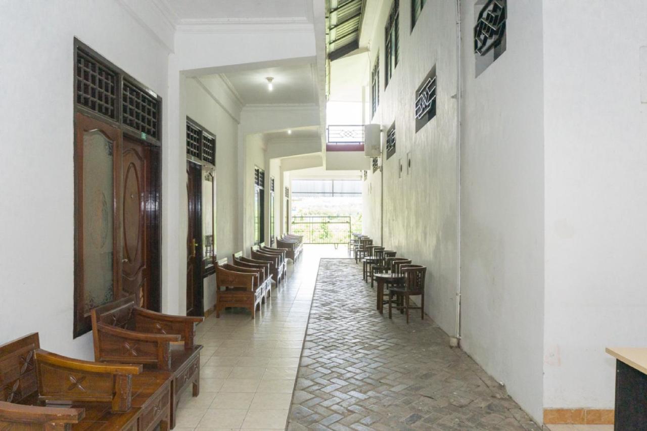 Hotel Reddoorz @ Tambolaka Sumba Lokokaki Exterior foto